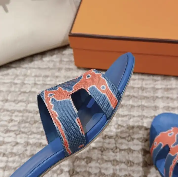 hype Hermes Sandals