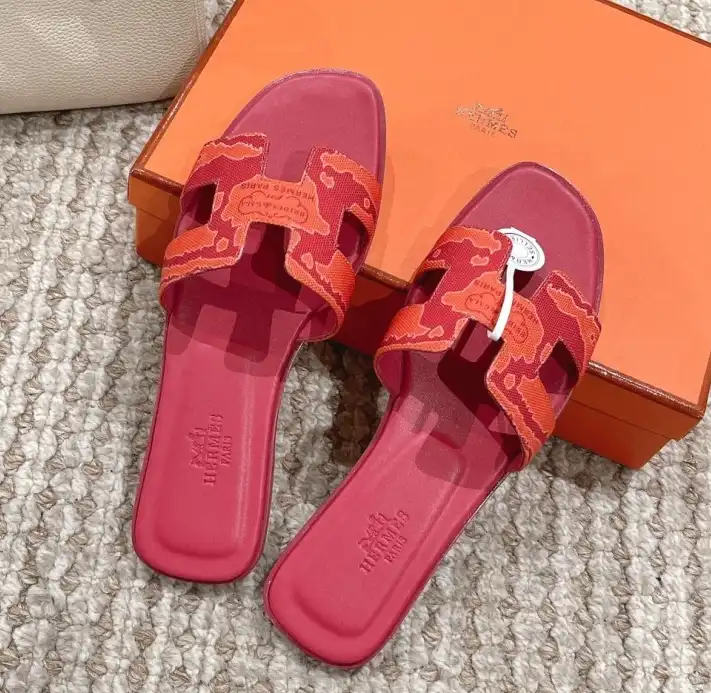 hype Hermes Sandals