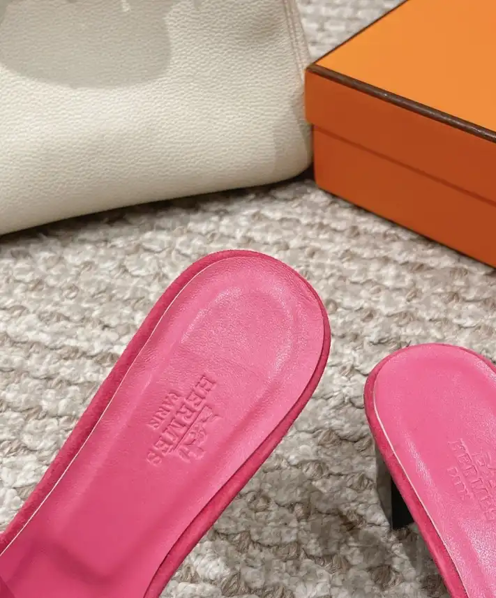 hype Hermes Sandals