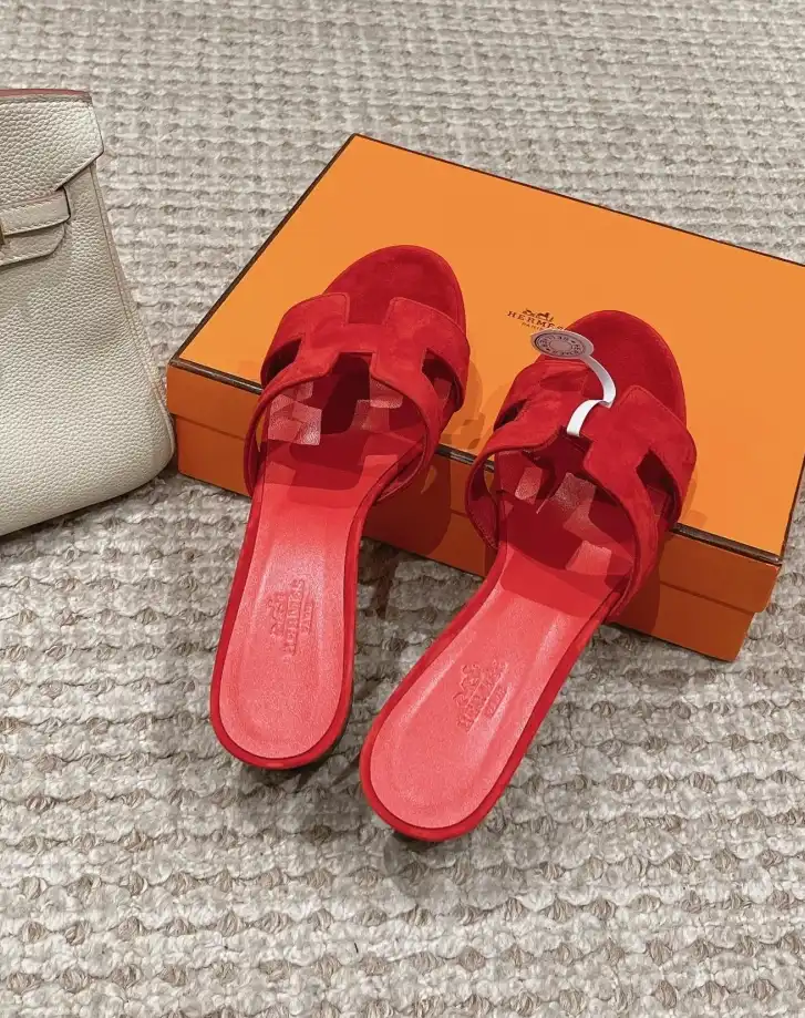 hype Hermes Sandals