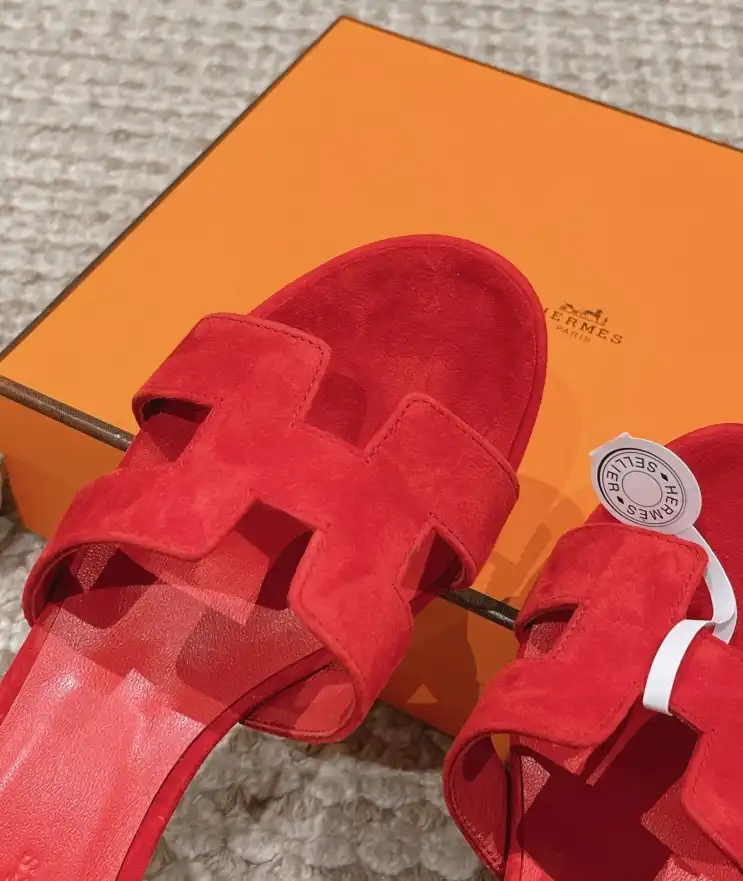 hype Hermes Sandals