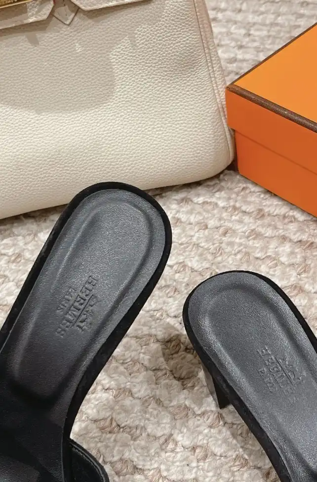 hype Hermes Sandals