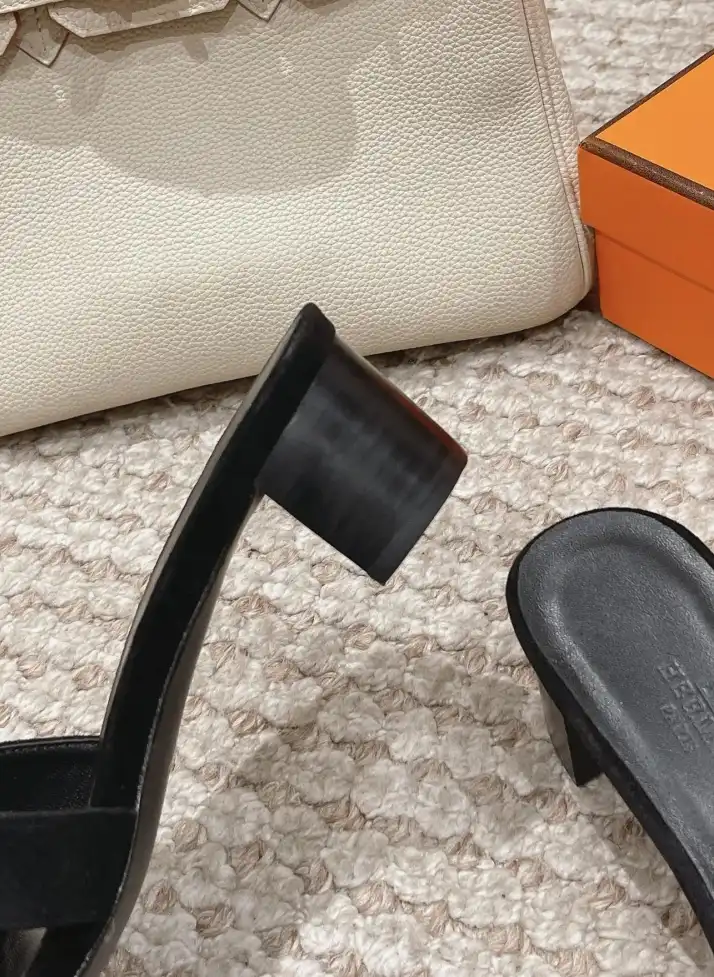 hype Hermes Sandals