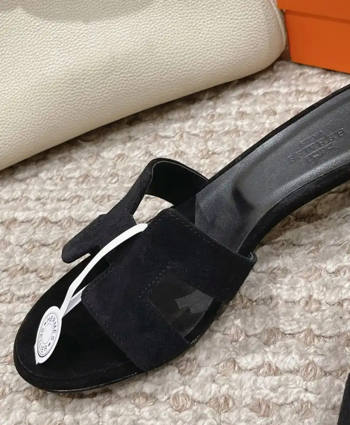 hype Hermes Sandals