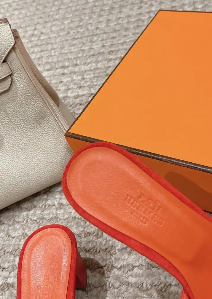 hype Hermes Sandals