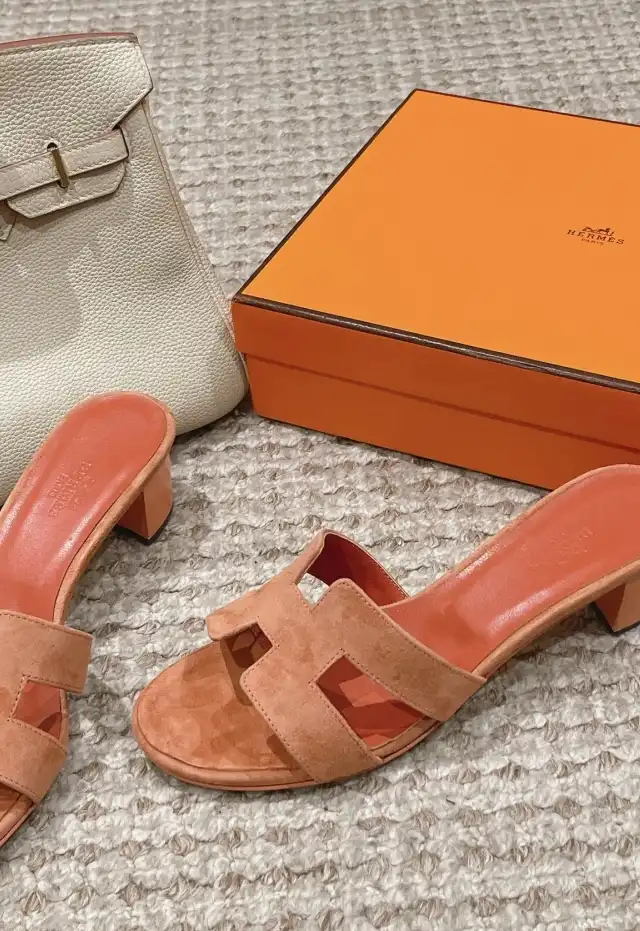 hype Hermes Sandals