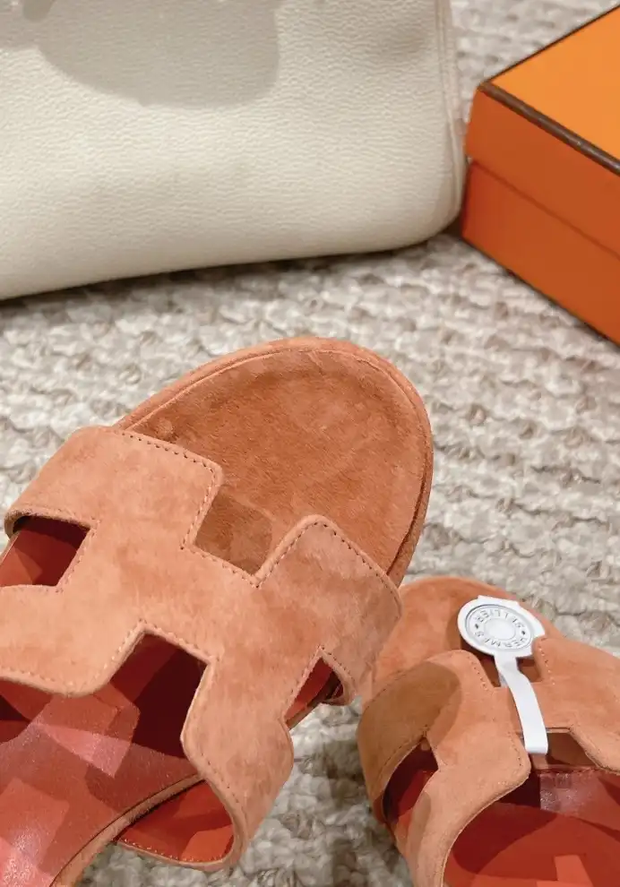 hype Hermes Sandals