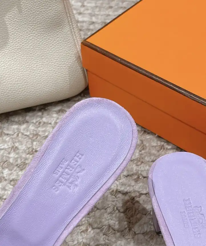 hype Hermes Sandals