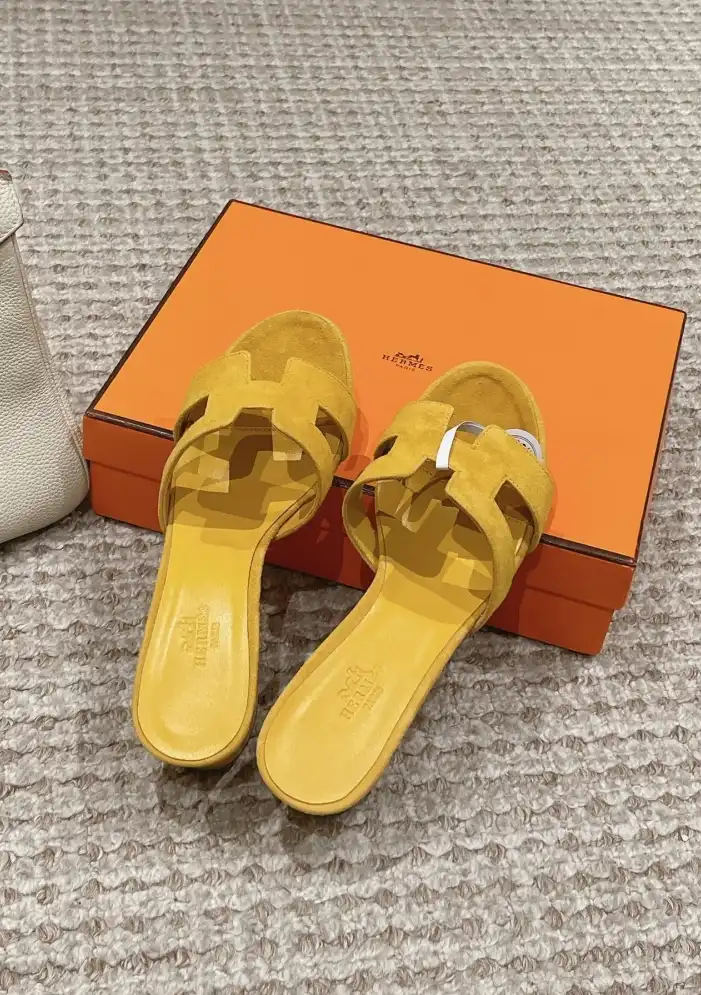 hype Hermes Sandals