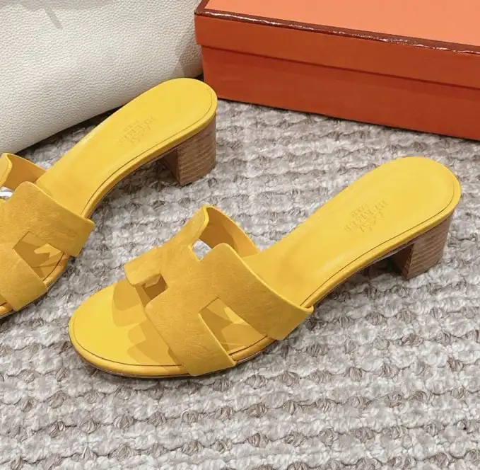 hype Hermes Sandals