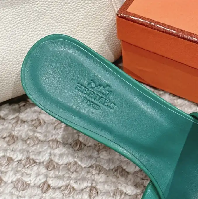 hype Hermes Sandals