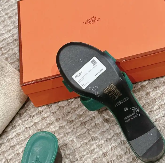 hype Hermes Sandals