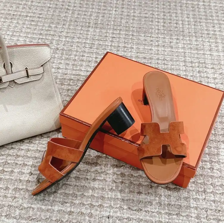 hype Hermes Sandals