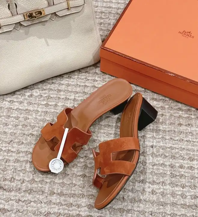 hype Hermes Sandals