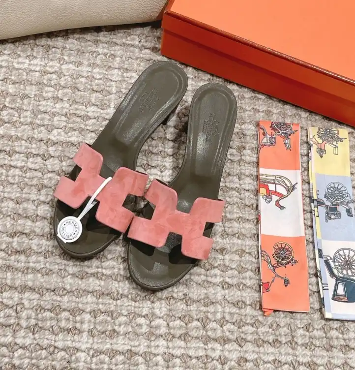 hype Hermes Sandals