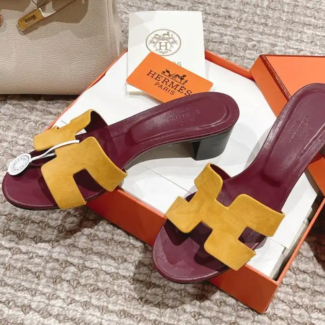 hype Hermes Sandals