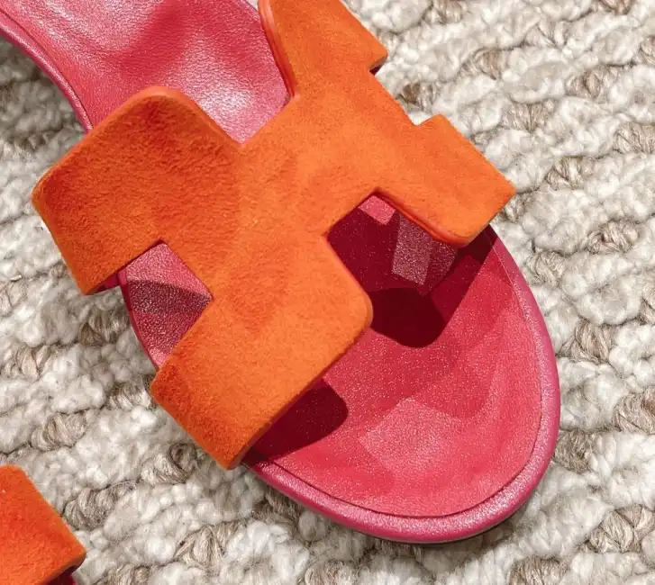 hype Hermes Sandals