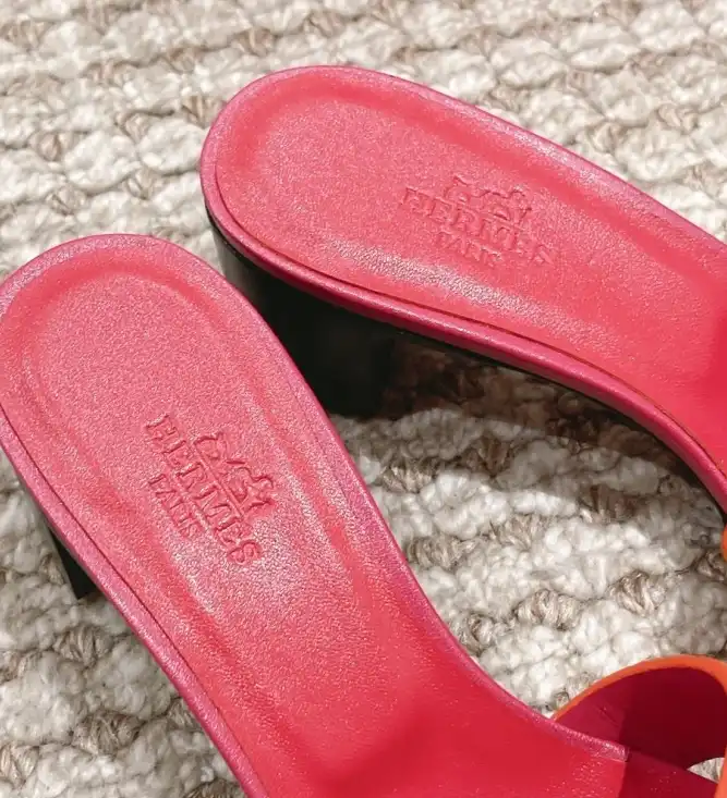 hype Hermes Sandals