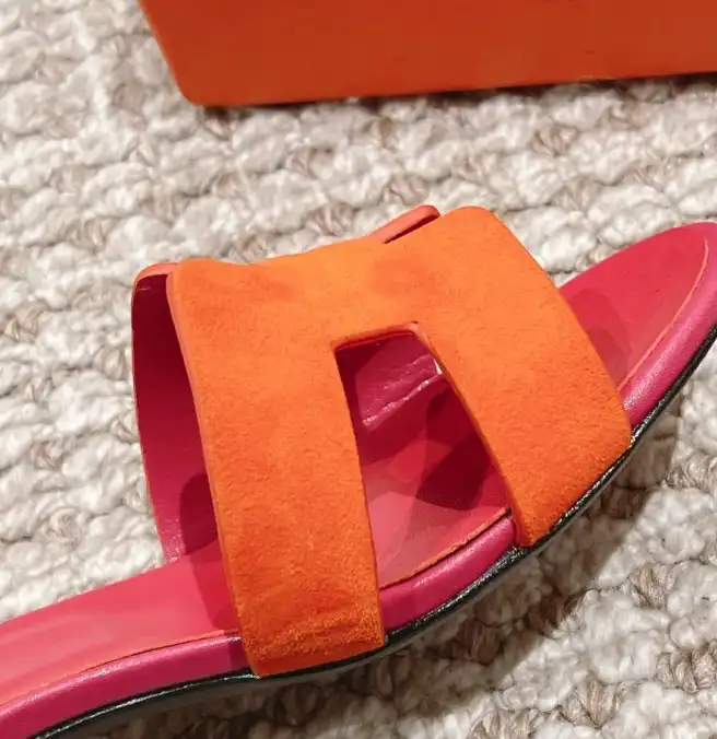 hype Hermes Sandals