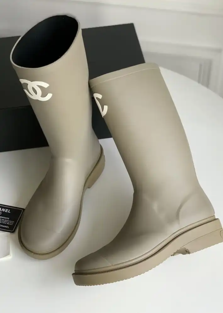 hype Chanel Boots