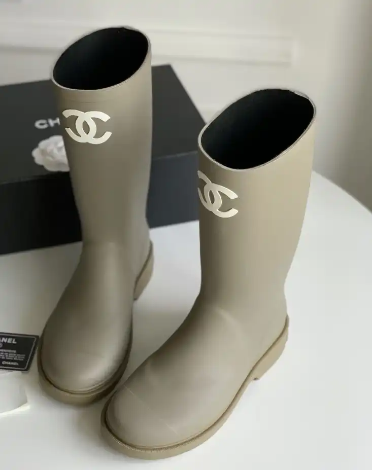 hype Chanel Boots