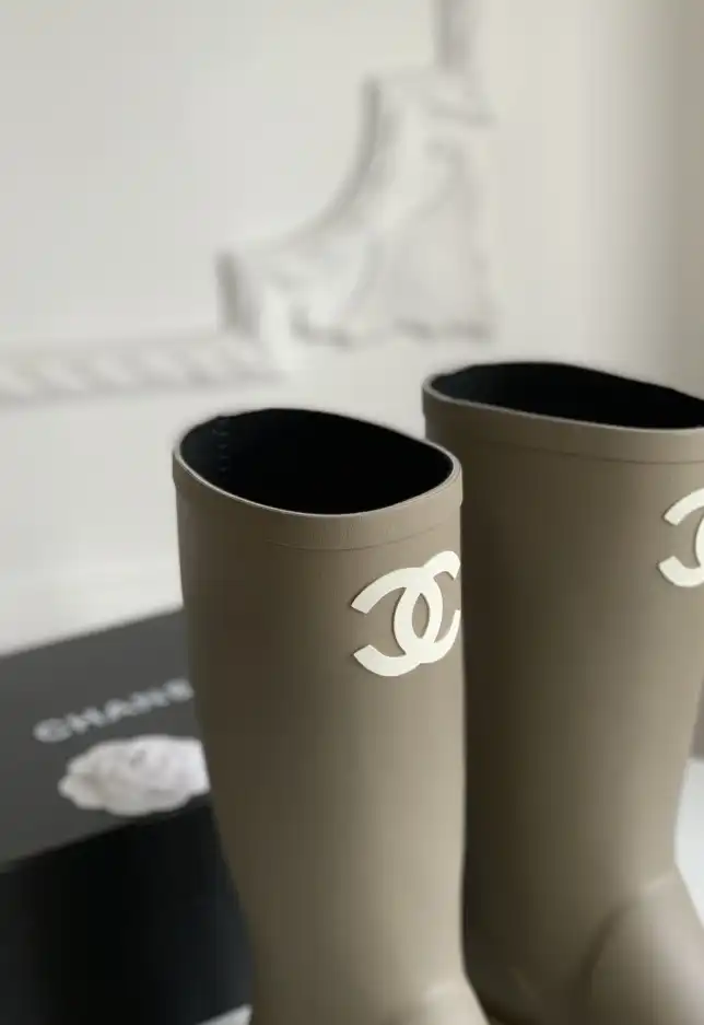 hype Chanel Boots