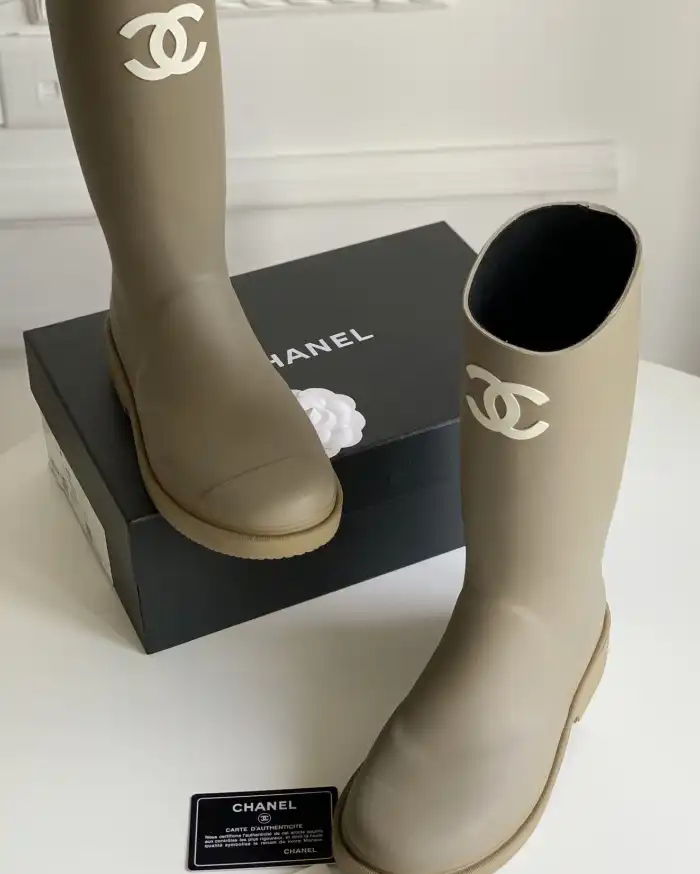 hype Chanel Boots