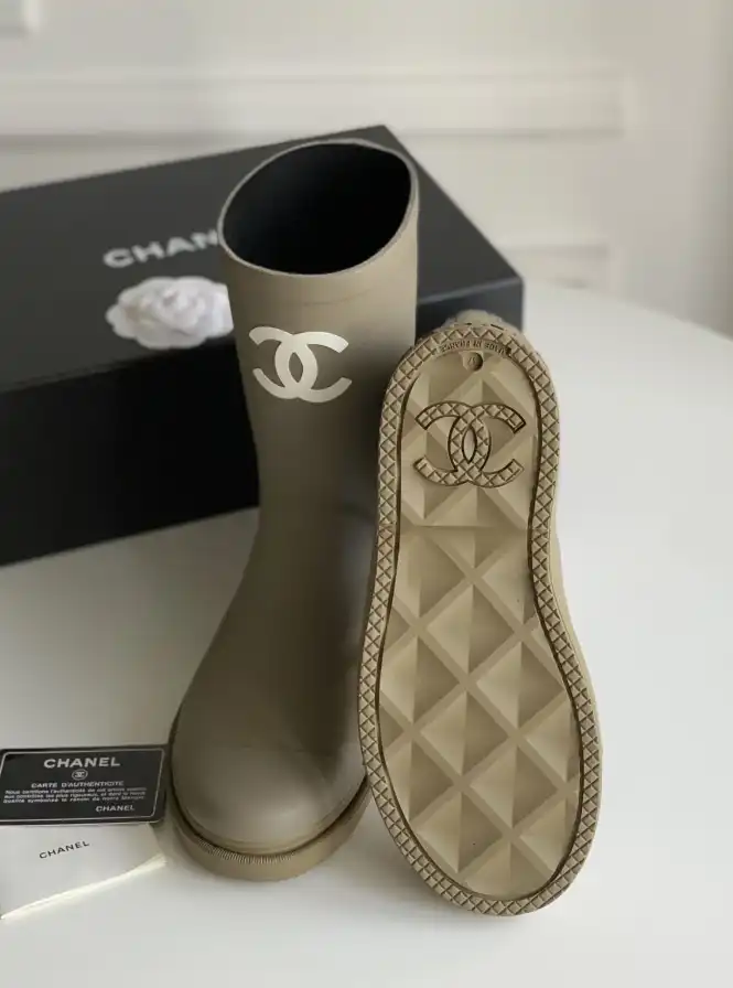 hype Chanel Boots