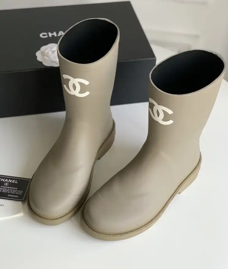 hype Chanel Boots