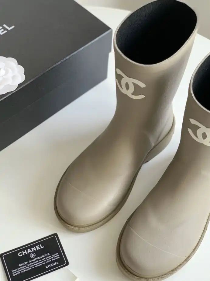 hype Chanel Boots