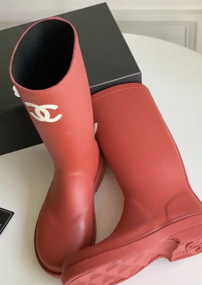 hype Chanel Boots