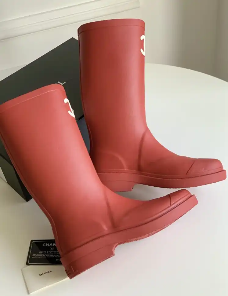 hype Chanel Boots