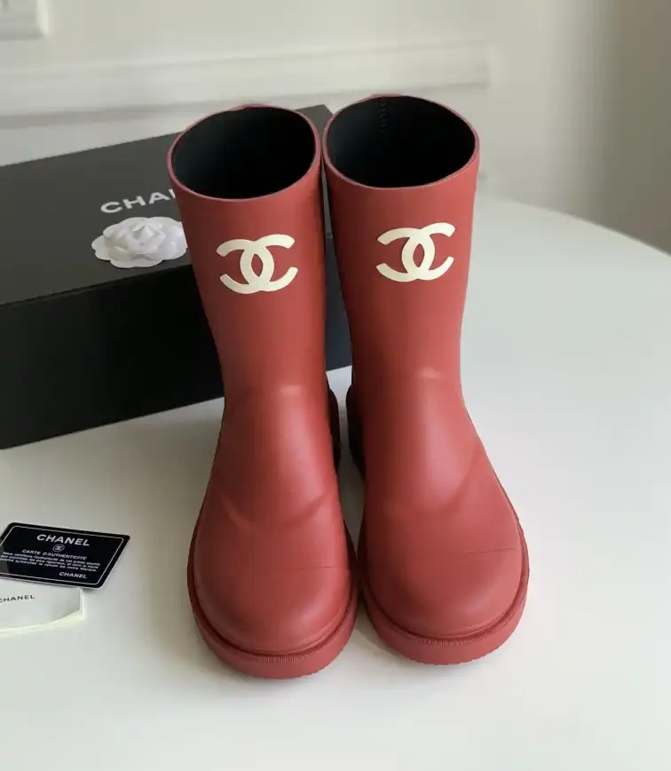 hype Chanel Boots