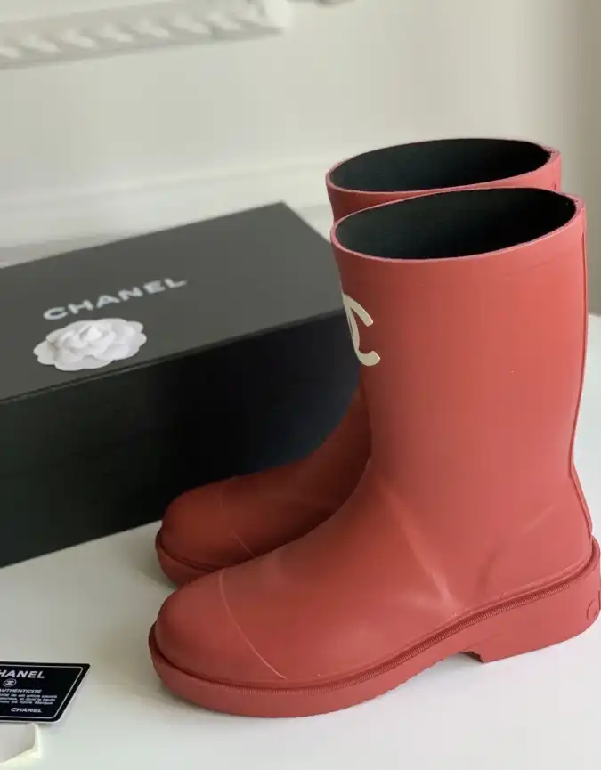 hype Chanel Boots