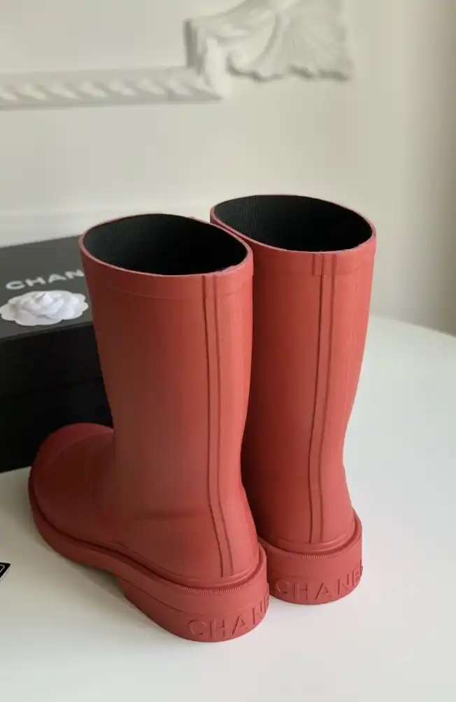 hype Chanel Boots