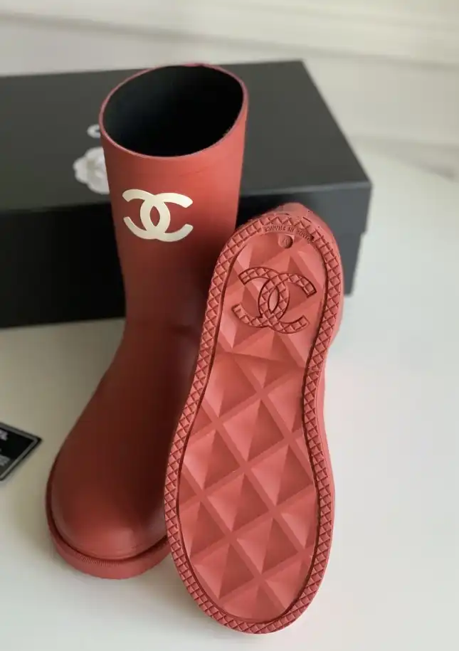 hype Chanel Boots