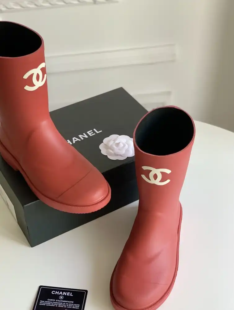 hype Chanel Boots