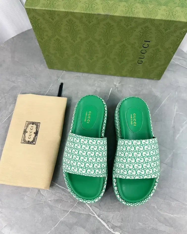 hype Gucci Slippers