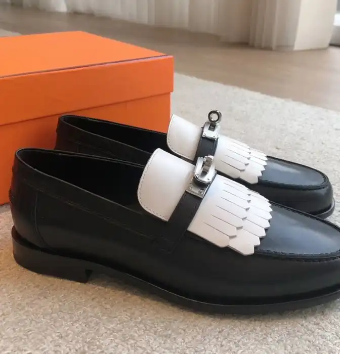 hype Hermes Leather Shoes