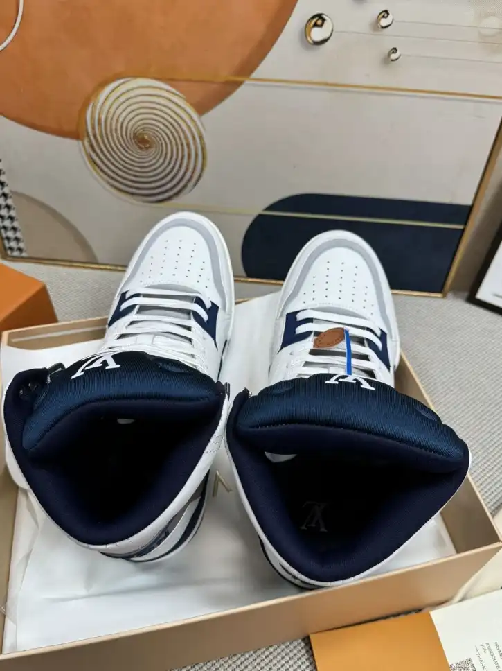 hype Louis Vuitton Sneakers