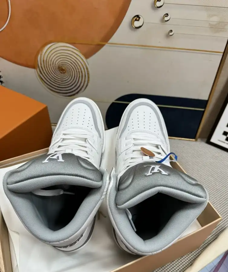 hype Louis Vuitton Sneakers