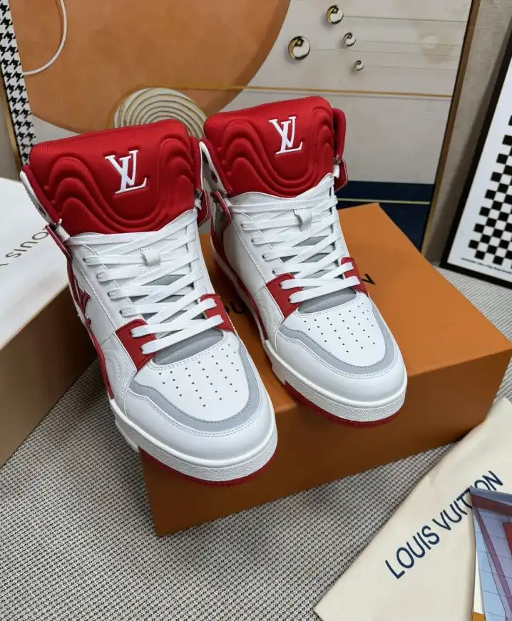 hype Louis Vuitton Sneakers