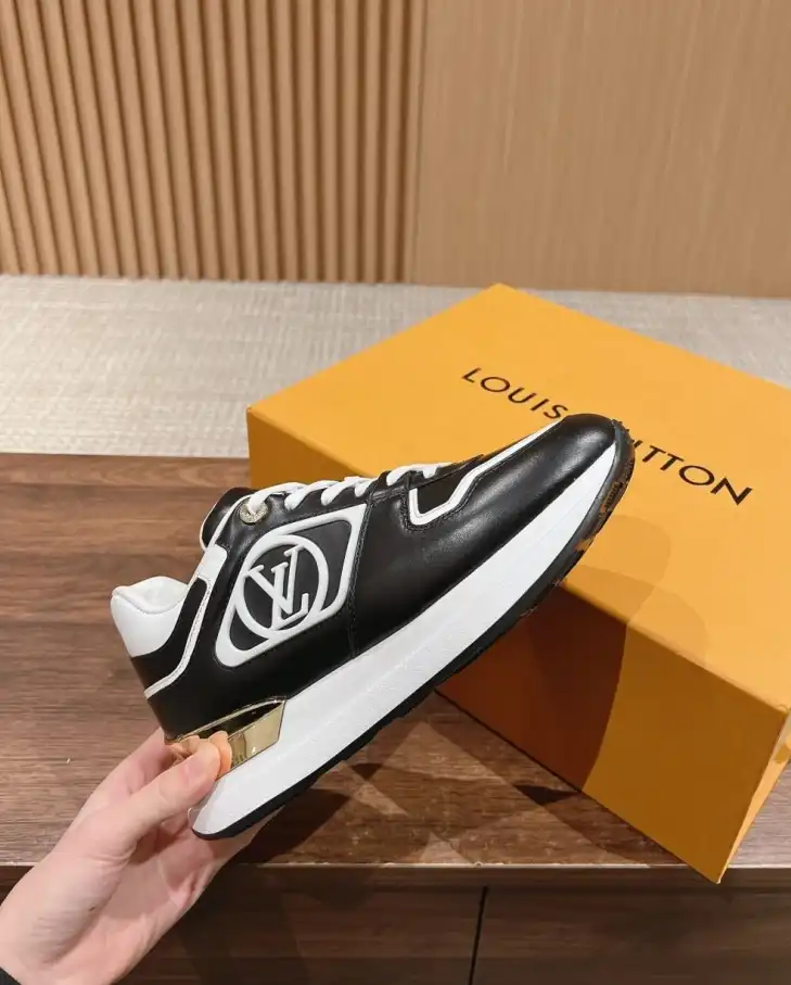 hype Louis Vuitton Sneakers