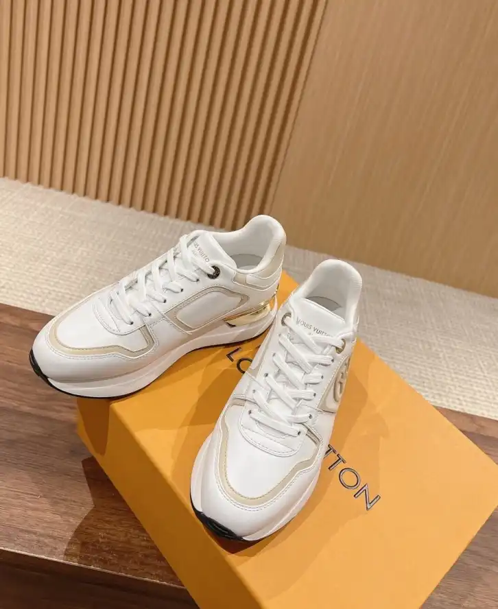 hype Louis Vuitton Sneakers