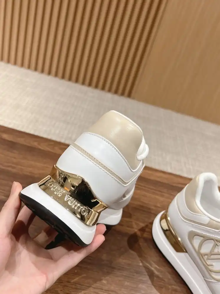 hype Louis Vuitton Sneakers