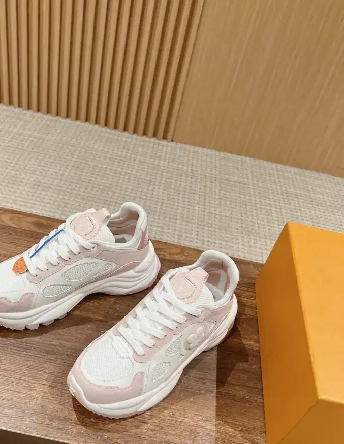 hype Louis Vuitton Sneakers