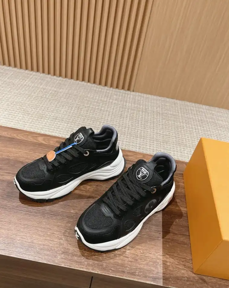 hype Louis Vuitton Sneakers