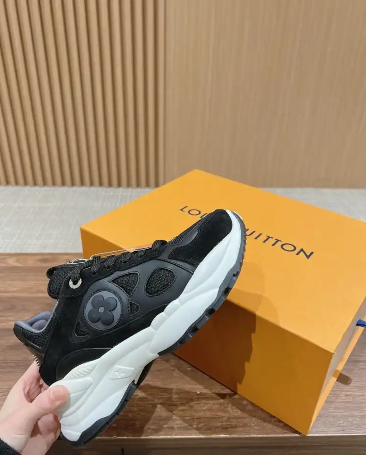 hype Louis Vuitton Sneakers