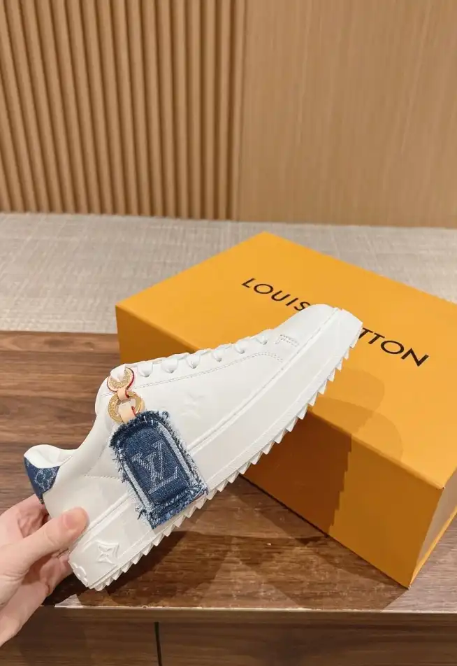 hype Louis Vuitton Sneakers