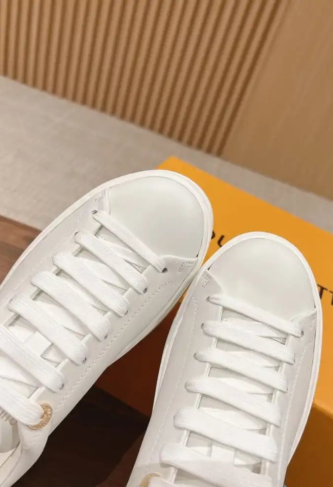 hype Louis Vuitton Sneakers